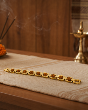 Gold Plated Essential Rudraksh Bracelet (गोल्ड प्लेटेड एसेंशियल रुद्राक्ष ब्रेसलेट)
